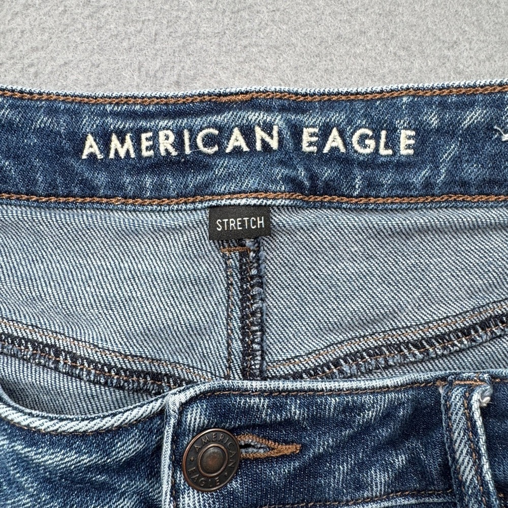American Eagle Shorts Women's 16 Blue Denim Stretch Cuffed High Rise‎ Distressed - Picture 5 of 6